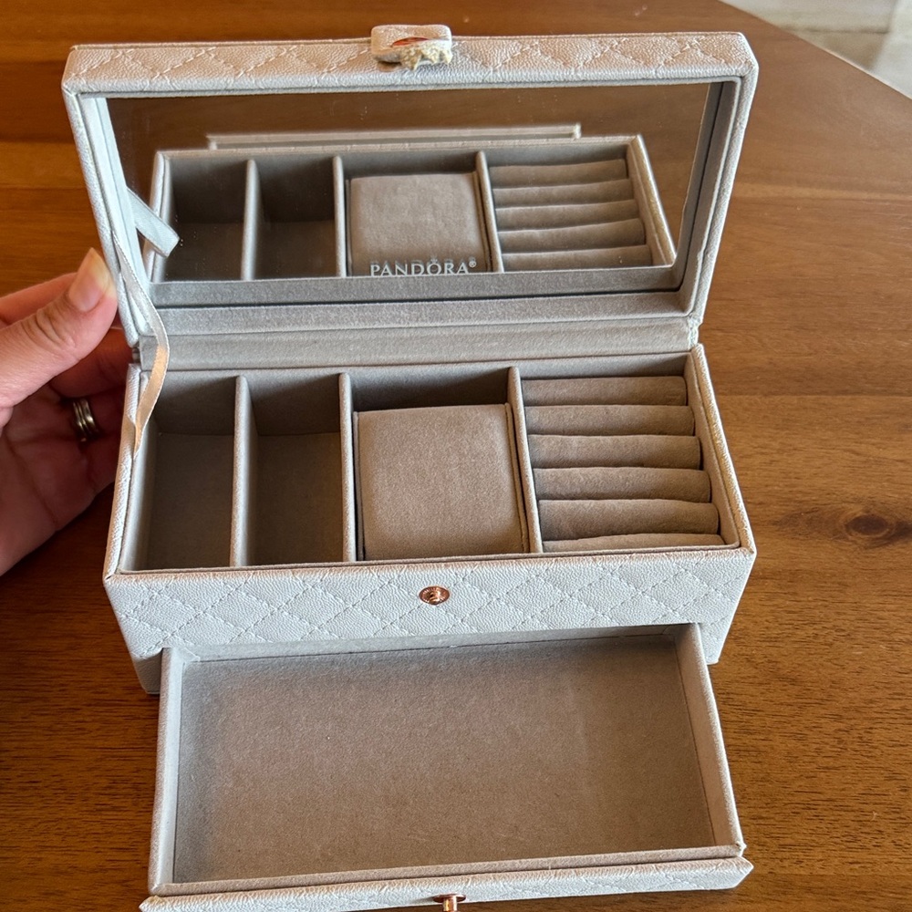 Pandor Jewelry Box